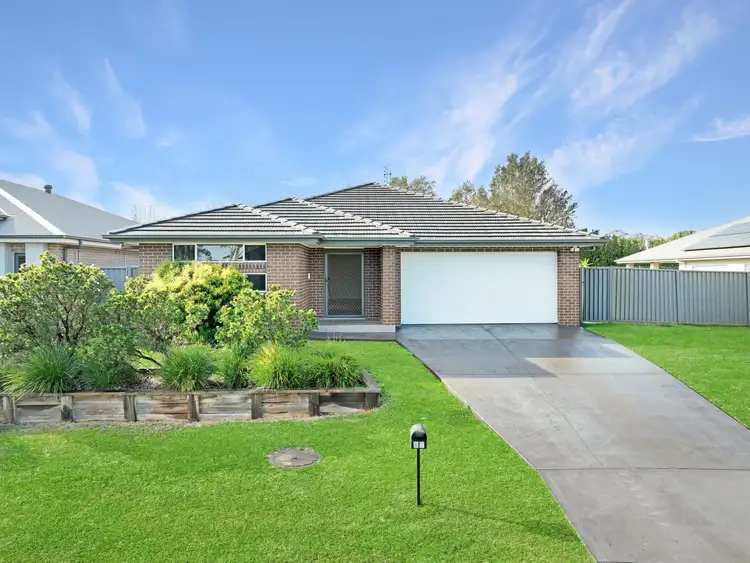 37 Bowerbird Street, South Nowra NSW 2541