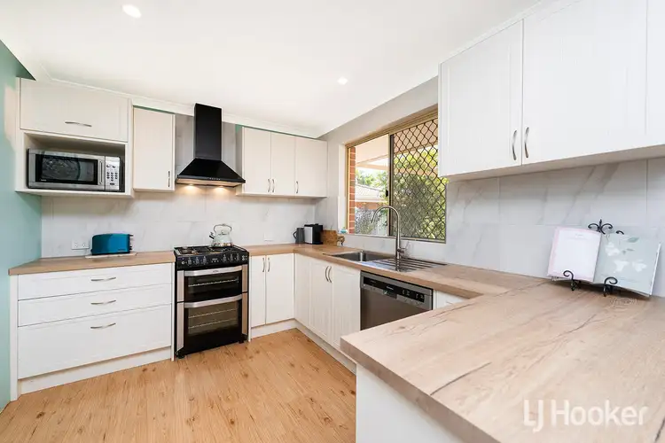 37 Silvertop Avenue, Halls Head WA 6210