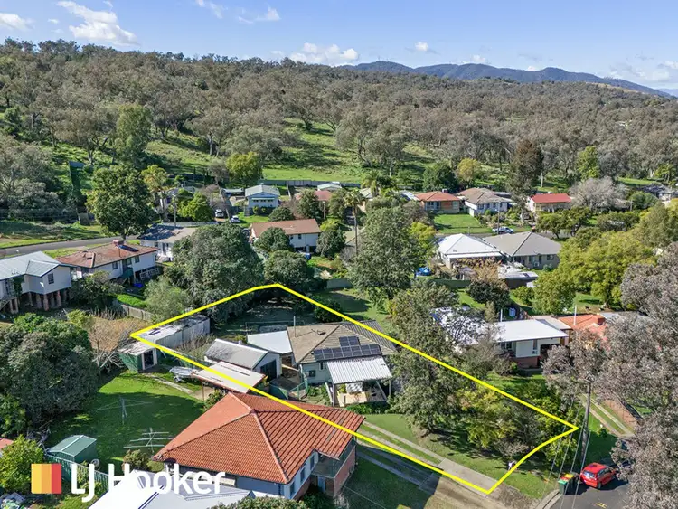 8 Fraser Crescent, Oxley Vale NSW 2340