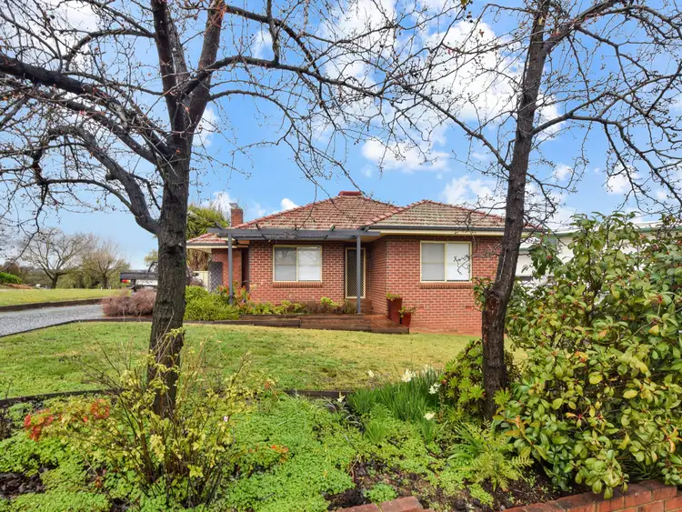 36 Nasmyth, Young NSW 2594