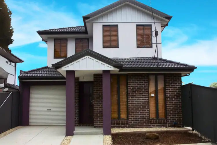 1B Clematis, Altona North VIC 3025