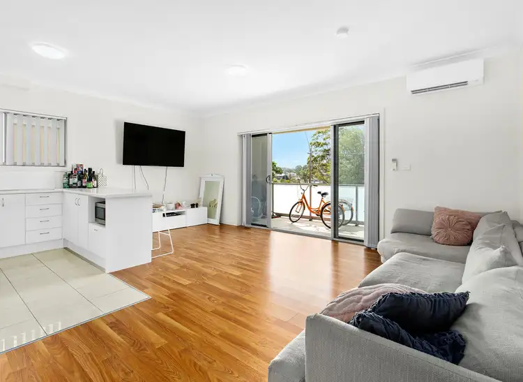 Unit 3/125 Lake Entrance Rd, Barrack Heights NSW 2528