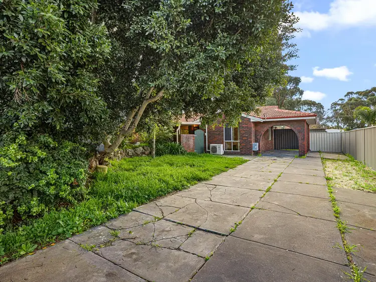 7 Riggs Place, Parmelia WA 6167
