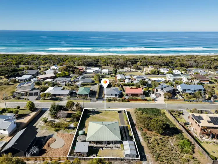 9 Charles Street, Beaumaris TAS 7215