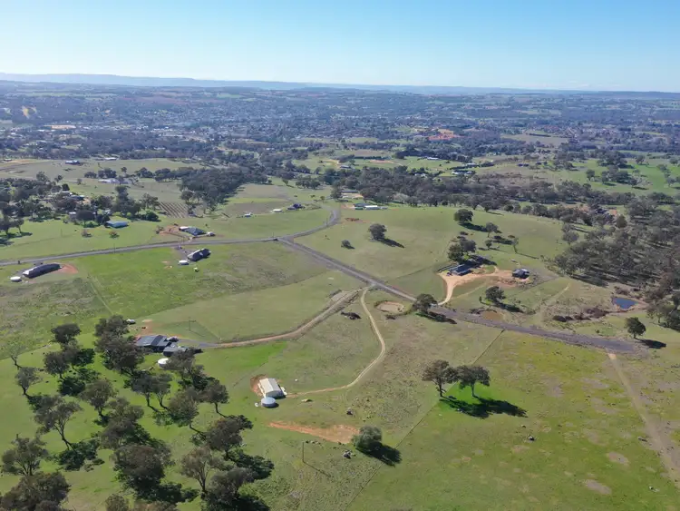 20 Lacey Place, Young NSW 2594