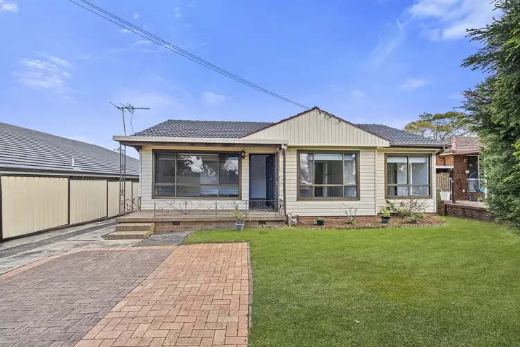 16 Derwent Parade, Blacktown NSW 2148