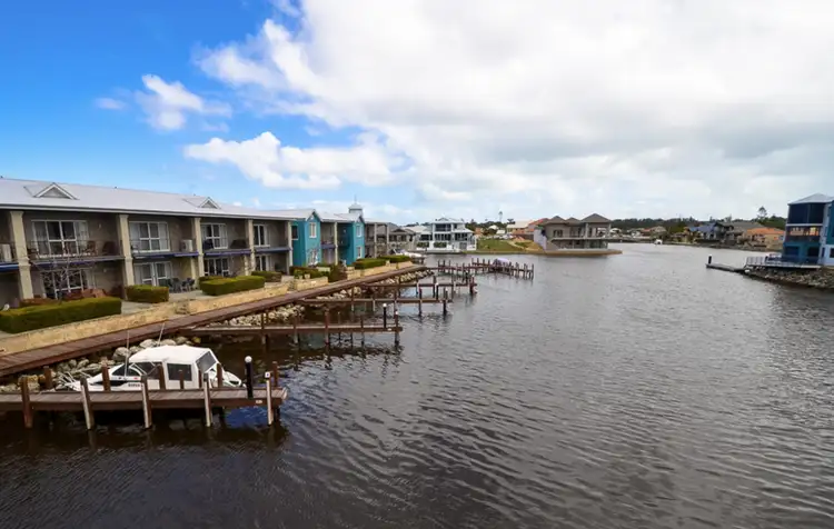 3/20 Apollo Place, Halls Head WA 6210