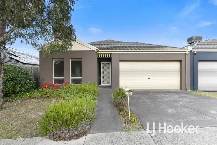 2/124 Ahern Road, Pakenham VIC 3810