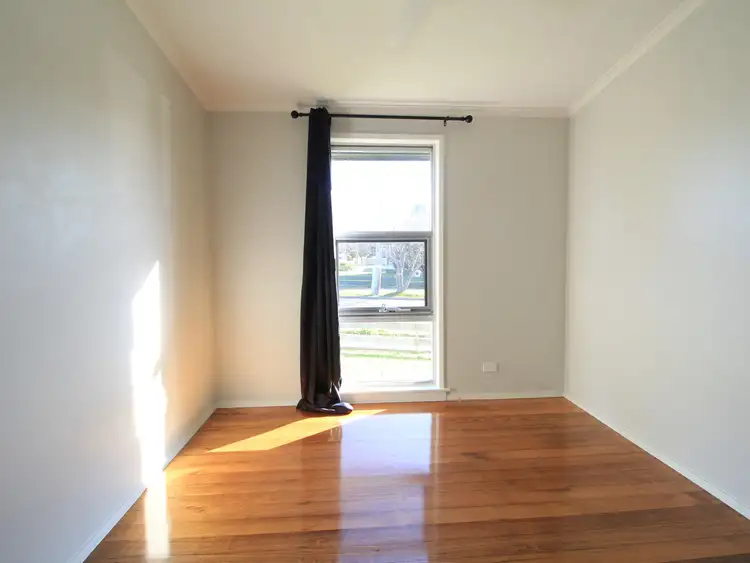 Sixth view of Homely house listing, 11 Flett Court, East Bairnsdale VIC 3875