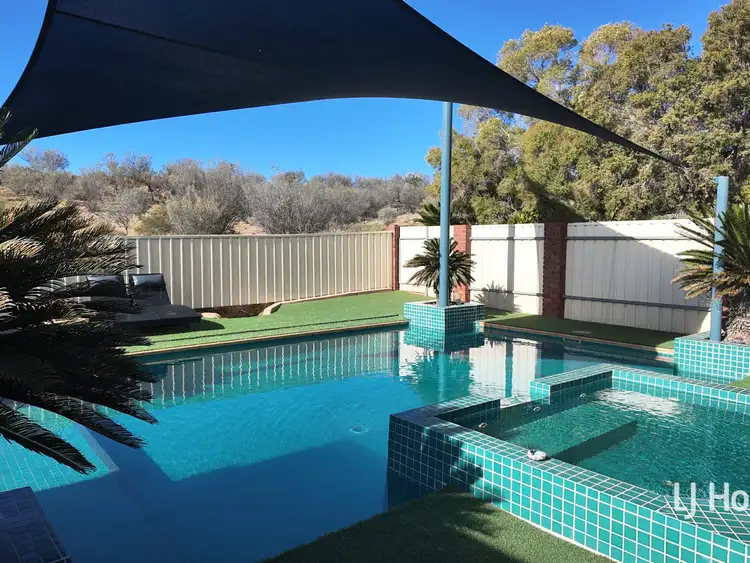 134 Cromwell Drive, Desert Springs NT 870