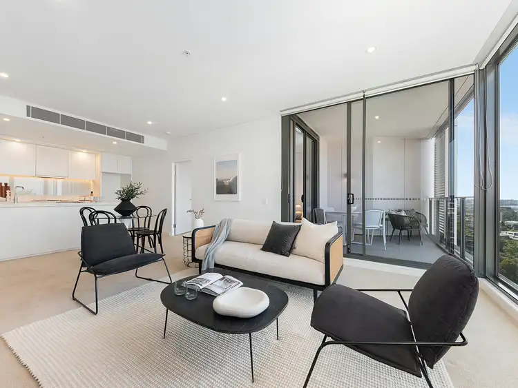 Apartment 1402/2 Chisholm Street