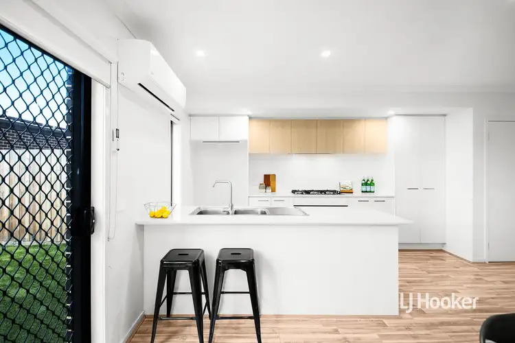 Fourth view of Homely townhouse listing, 6 Palmerston Walk, Werribee VIC 3030