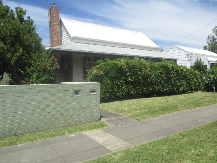 17 Anderson Street, Bairnsdale VIC 3875