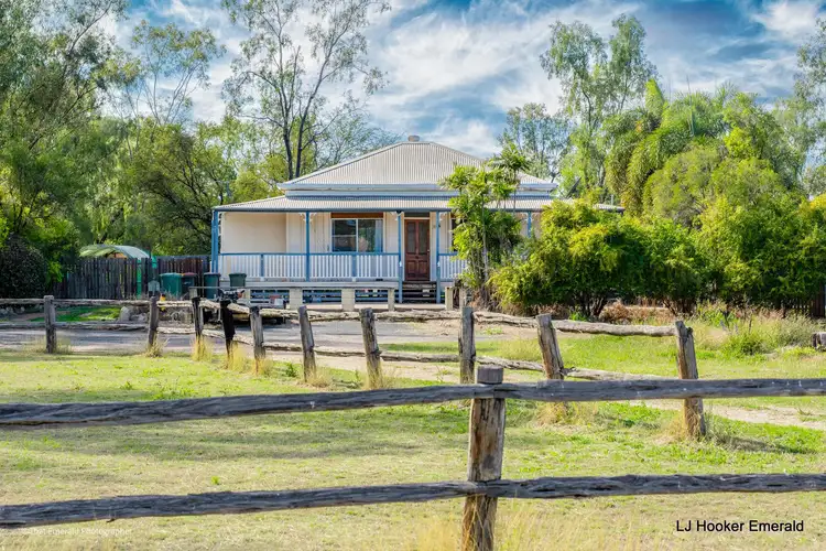 28 Silica Road, Emerald QLD 4720