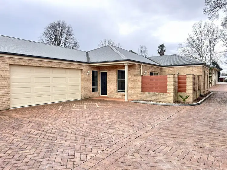 20A Durham Street, Bathurst NSW 2795