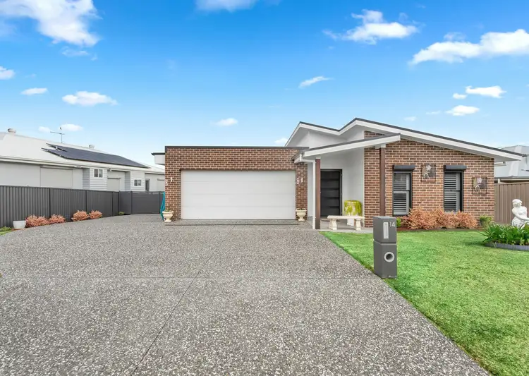 14 Grandis Parade, Taree NSW 2430
