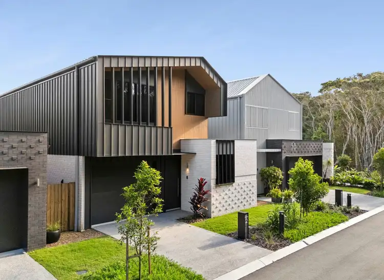 2/270 Ocean Drive, Twin Waters QLD 4564