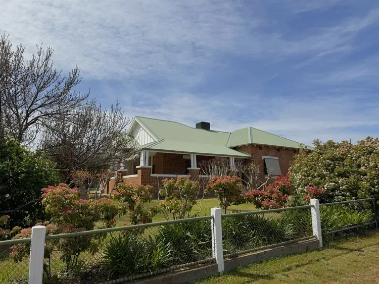 30 Forbes Street, Grenfell NSW 2810