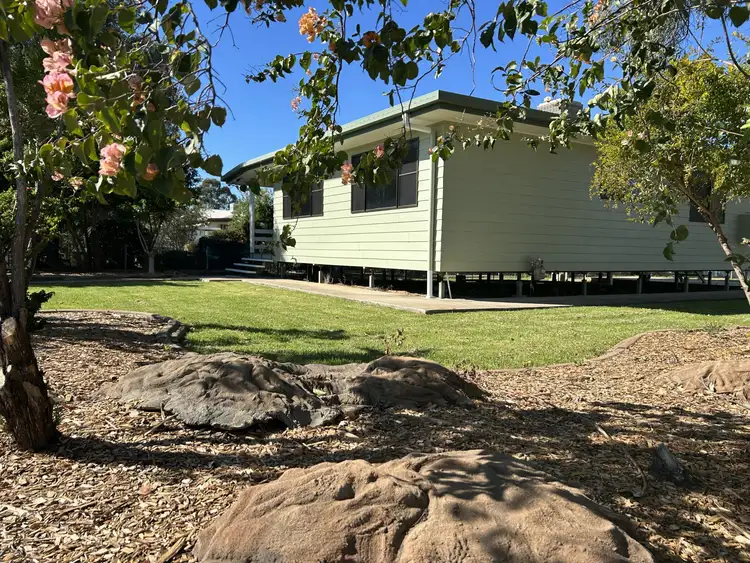 24 Derry Street, Roma QLD 4455