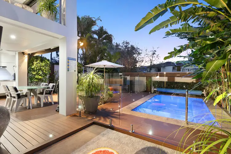 1/31 Melinda Street, Southport QLD 4215