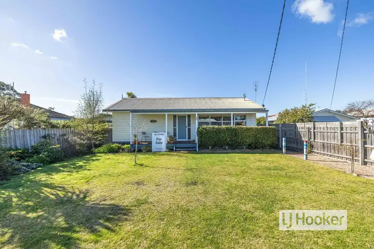 42 Wellington Street, Paynesville VIC 3880