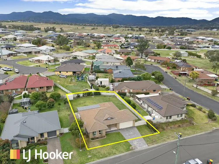11 Wagonia Drive, Kootingal NSW 2352