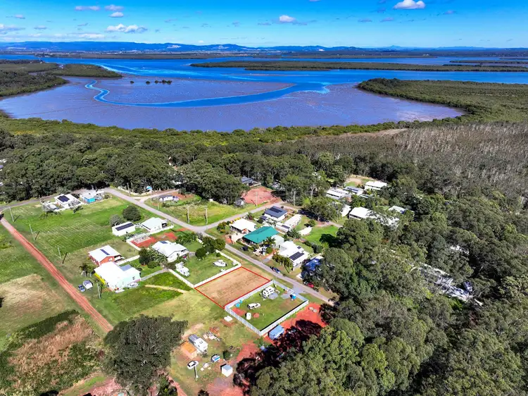 7 Allamanda St, Russell Island QLD 4184