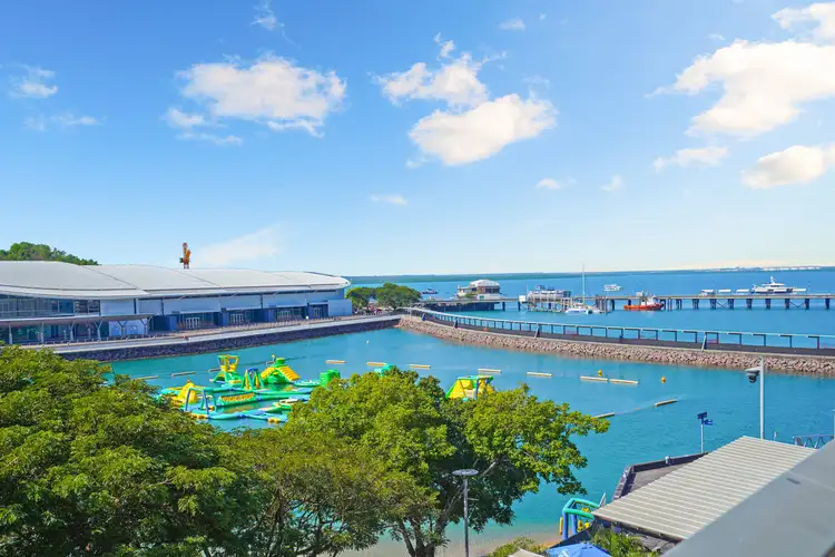 308/19 Kitchener Drive