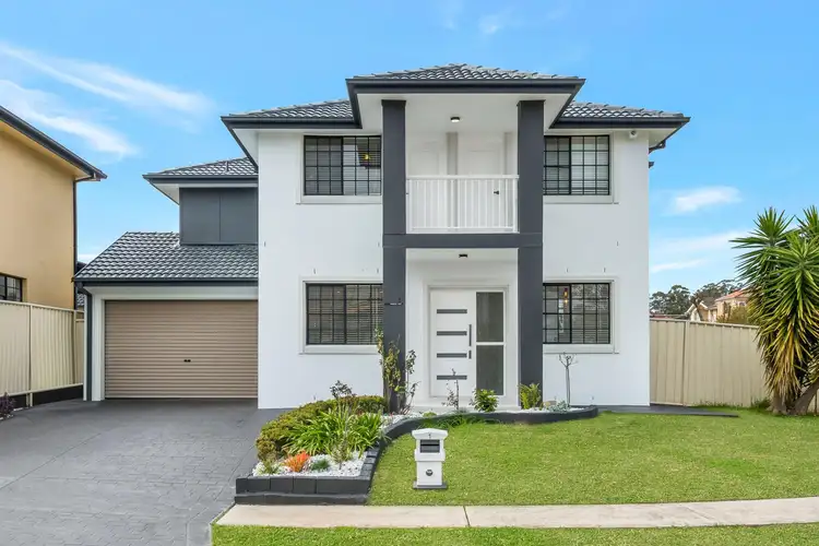 1 Thistle Circuit, Green Valley NSW 2168