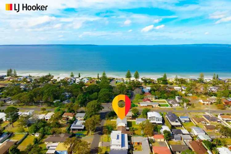 17 Sir Henry Crescent, Callala Beach NSW 2540