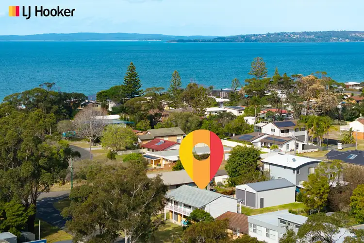 17 Sir Henry Crescent, Callala Beach NSW 2540