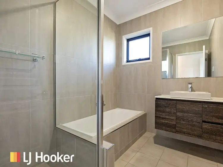 Fifth view of Homely house listing, 1/7 Gabriella Way, Hillvue NSW 2340