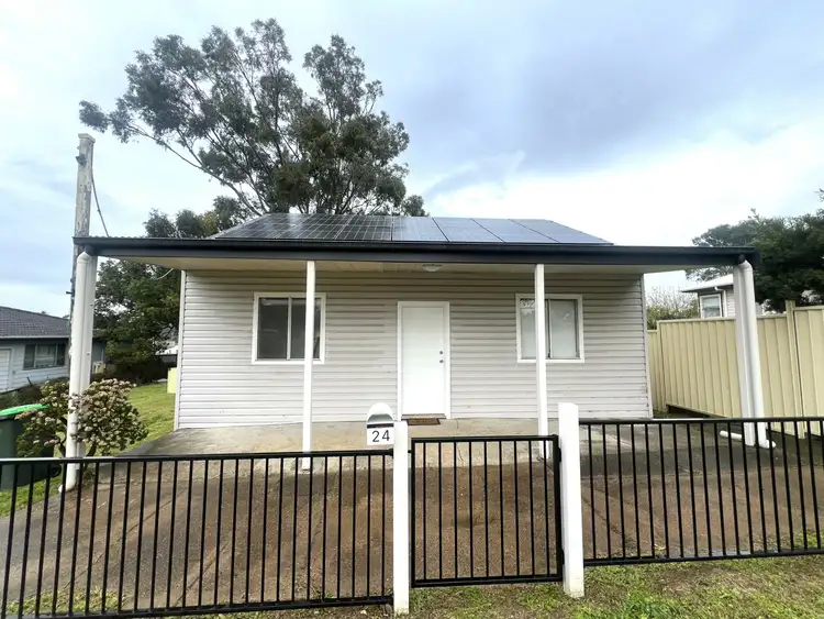 24 High Street, Greta NSW 2334