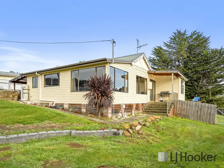8 William Street, Geeveston TAS 7116