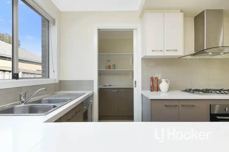 Second view of Homely house listing, 20 Shakespeare Grove, Officer VIC 3809