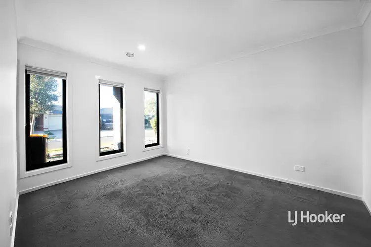 Second view of Homely house listing, 6 Karinya Way, Harkness VIC 3337