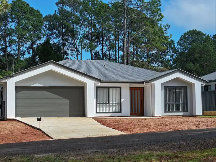 13 Tails St, Russell Island QLD 4184