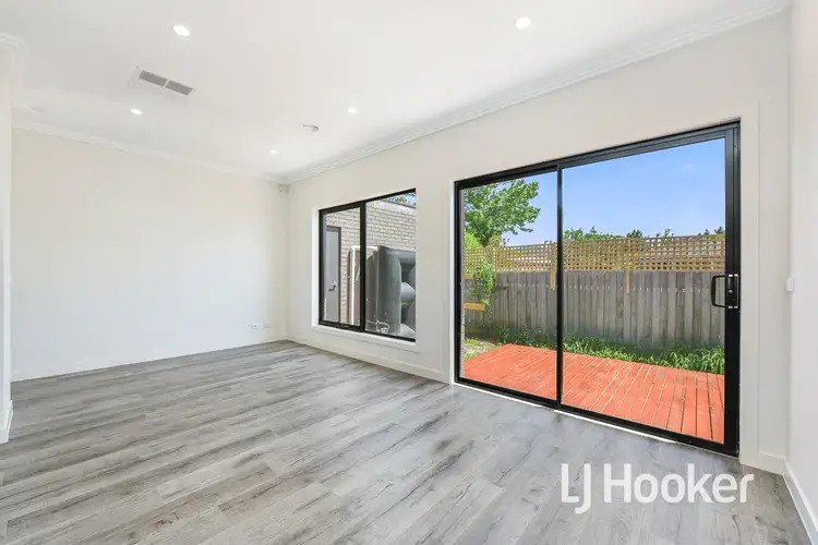 Third view of Homely unit listing, 3/15 Ainsleigh Court, Cranbourne VIC 3977