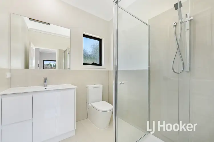 Fifth view of Homely unit listing, 3/15 Ainsleigh Court, Cranbourne VIC 3977