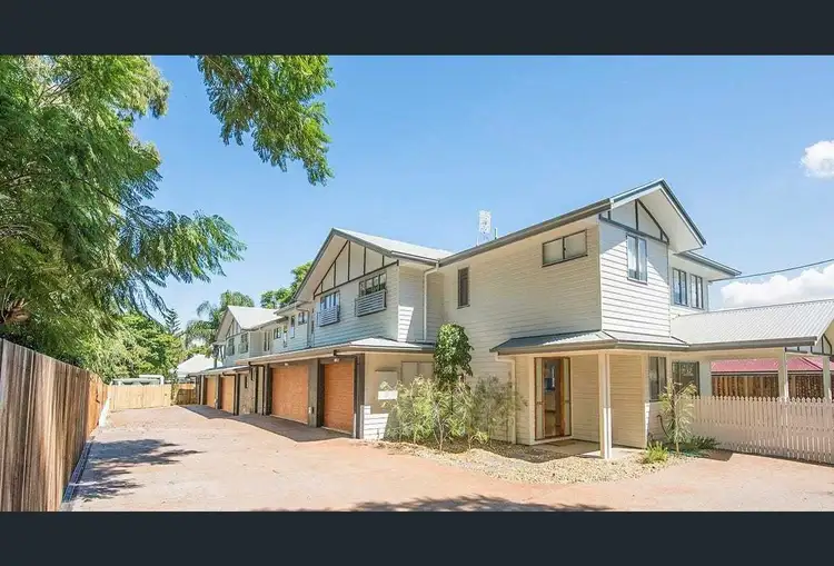 2/2 Walton Street, North Toowoomba QLD 4350