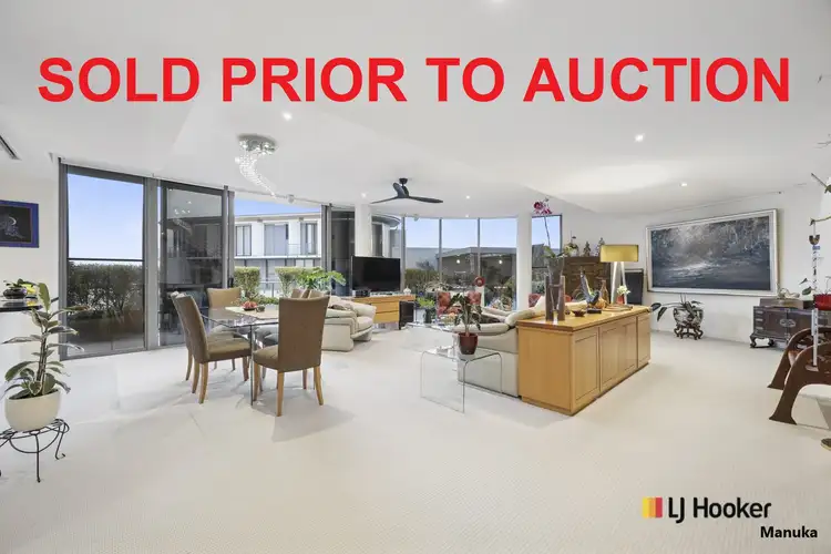 26/7 Eastlake Parade