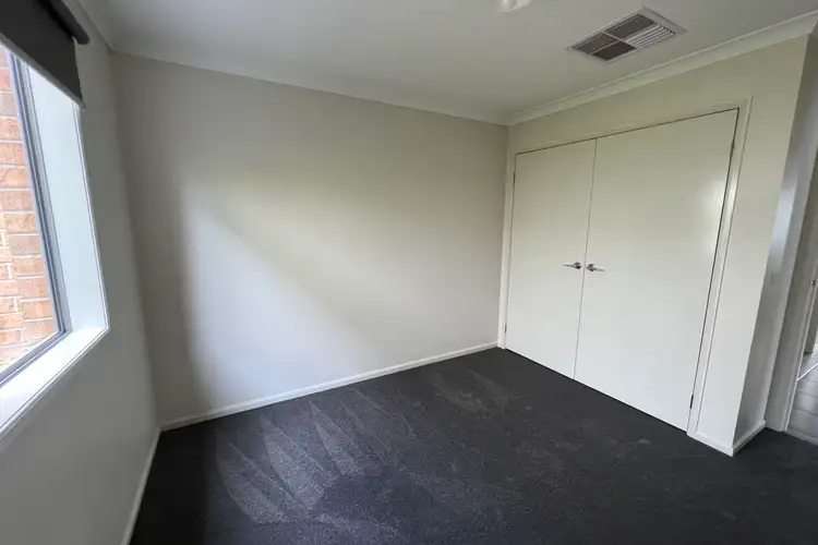 Fifth view of Homely house listing, 3 Elmtree Crescent, Clyde North VIC 3978