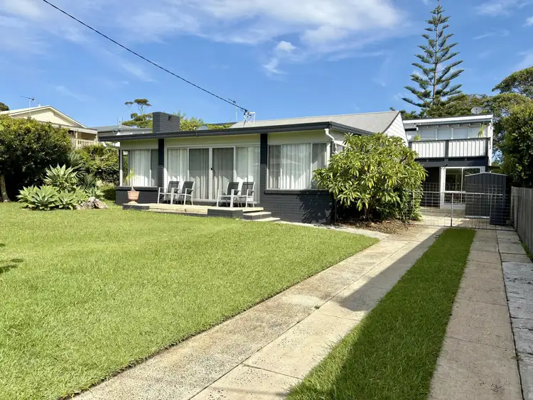 8-10 Anchor Street, Currarong NSW 2540