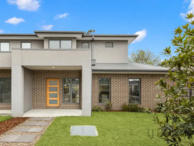2/25 Cherrytree Rise, Knoxfield VIC 3180