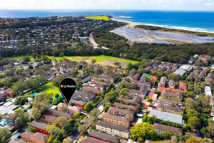 Fourth view of Homely apartment listing, 4/25 Lismore Avenue, Dee Why NSW 2099