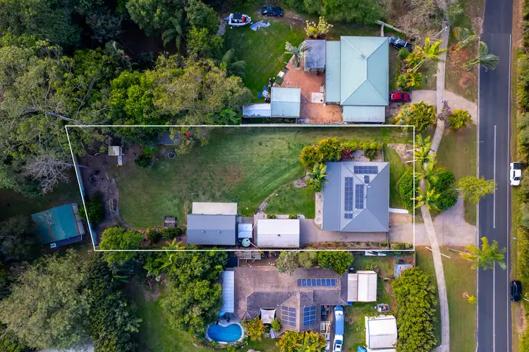 139 Railway Parade, Glass House Mountains QLD 4518