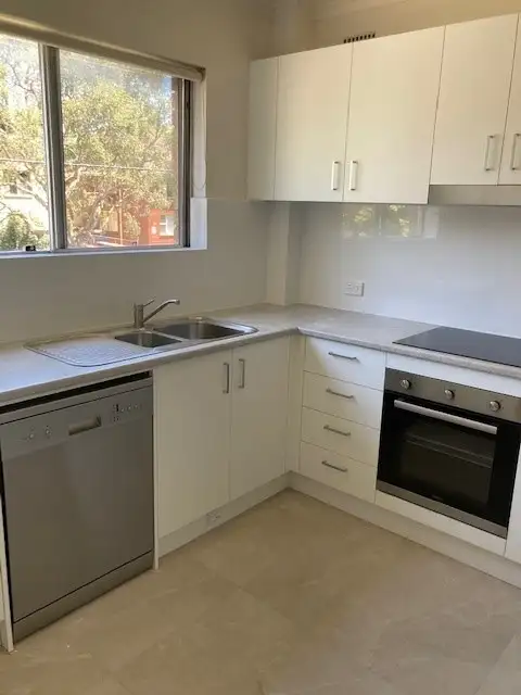 2/25 Lismore Avenue, Dee Why NSW 2099