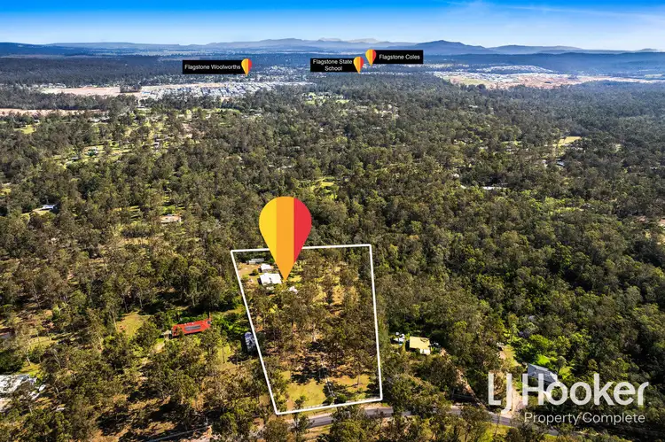 313-319 Clifton Drive, North Maclean QLD 4280