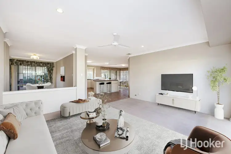 18 Dorneywood Crescent