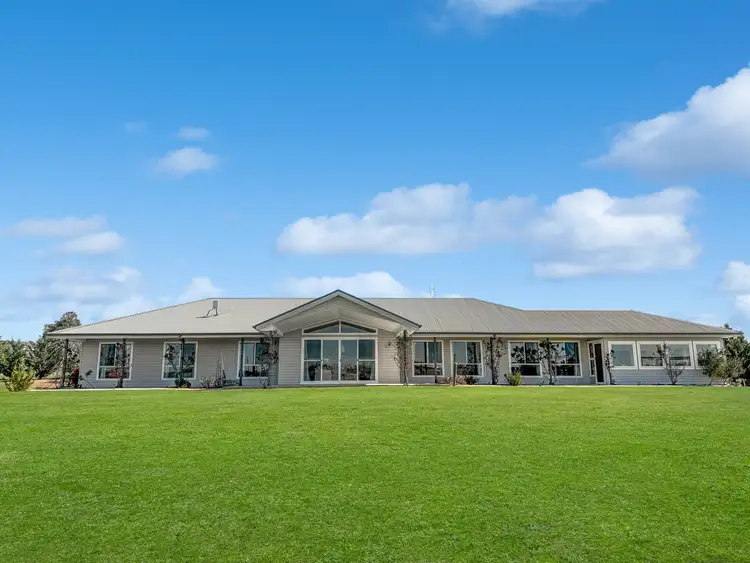 23 Cherry Vale Place, Young NSW 2594